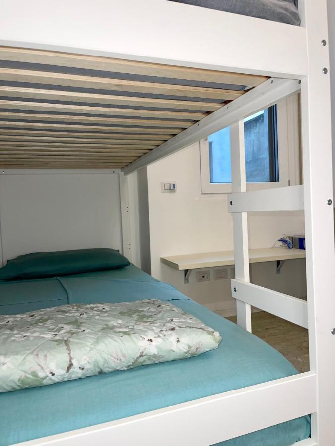 The White House, Modern Apartment In Center Milano Esterno foto