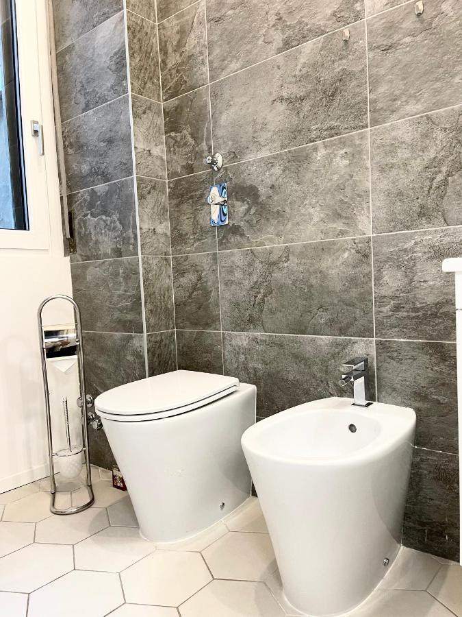 The White House, Modern Apartment In Center Milano Esterno foto